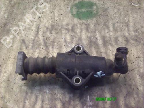 Used Clutch slave cylinder Clutch slave cylinder 14300392 14300392