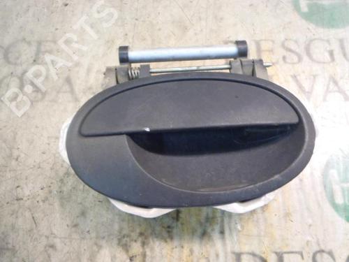 Used Front right exterior door handle OPEL COMBO Box Body/MPV 1.3 CDTI 16V (69 hp) 3814894