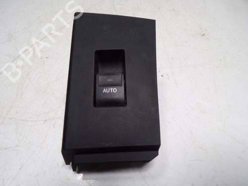Used Right rear window switch Right rear window switch TOYOTA AURIS Estate (_E18_) 1.8 Hybrid (ZWE186_, ZWE186R, ZWE186H) (136 hp) 12227365 12227365