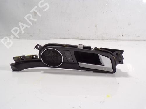 Used Front right interior door handle Front right interior door handle VW PHAETON (3D1, 3D2, 3D3, 3D4, 3D6, 3D7, 3D8, 3D9) 3.0 V6 TDI 4motion (240 hp) 8896171 8896171