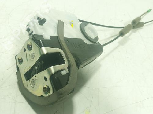 rear-right-lock-toyota-yaris-_p21_-_pa1_-_ph1_-2020-36023865 main image
