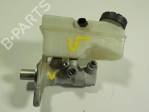 Used Brake master cylinder RENAULT CLIO IV (BH_) 0.9 TCe 90 (BHNF, BHMA, BHMH, BHJK, BHJR) (90 hp) 15489773