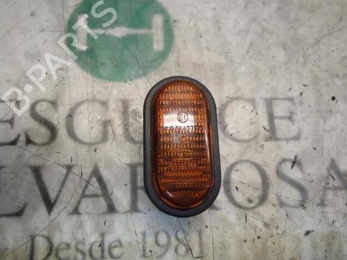 Used Right side indicator RENAULT TRAFIC II Van (FL) 1.9 dCi 100 (FL0C) (101 hp) 11642734