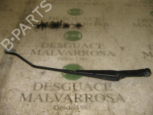 Used Front windshield wiper arm Front windshield wiper arm SEAT CORDOBA (6K2) 1.4 (60 hp) 3740597 3740597