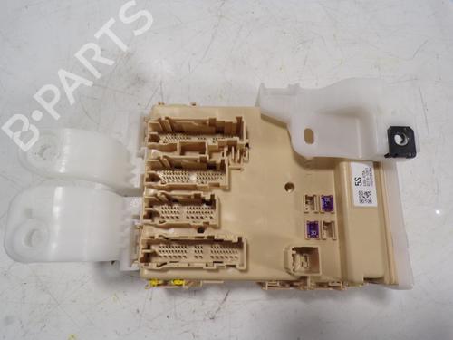 Used Fuse box Fuse box TOYOTA AURIS (_E18_) 1.8 Hybrid (ZWE186_, ZWE186R) (136 hp) 8933594 8933594