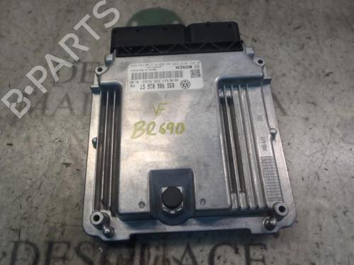 Used Engine control unit (ECU) Engine control unit (ECU) SKODA SUPERB I (3U4) 2.0 TDI (140 hp) 3799296 3799296