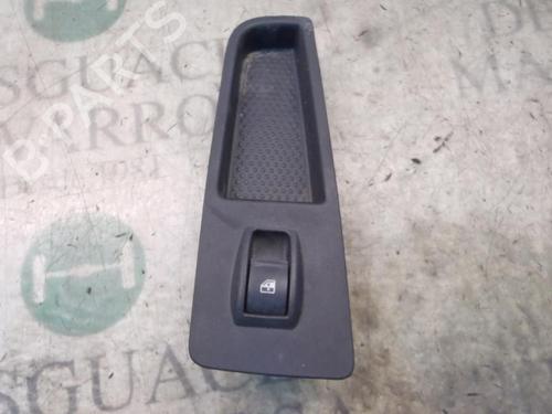 Used Right front window switch Right front window switch FIAT LINEA (323_, 110_) 1.3 D Multijet (323AXB11, 323AXB1A) (90 hp) 3799230 3799230