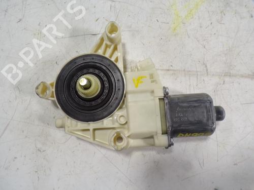 Used Right front window motor Right front window motor MERCEDES-BENZ GLK-CLASS (X204) [2008-2015] 8416365 8416365