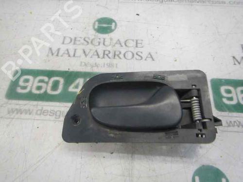 Used Rear right interior door handle Rear right interior door handle RENAULT LAGUNA I (B56_, 556_) 1.9 dCi (B56W) (107 hp) 3871505 3871505