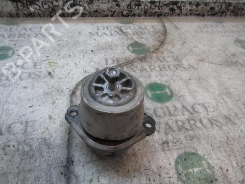 Used Engine mount Engine mount PORSCHE CAYENNE (9PA) 3.2 (250 hp) 9081024 9081024