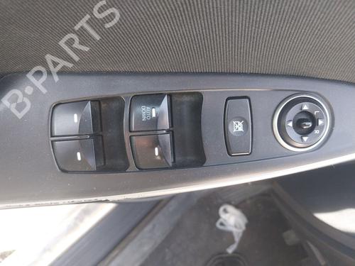Armrest / Center console HYUNDAI i30 (GD) 1.4 CRDi | BP19647950I20 