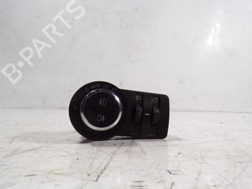 Used Headlight switch Headlight switch OPEL MOKKA / MOKKA X (J13) 1.6 CDTI (_76) (136 hp) 8823897 8823897