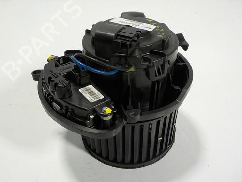 Used Heater blower motor RENAULT MEGANE IV Hatchback (B9A/M/N_) [2015-2025]  14931196