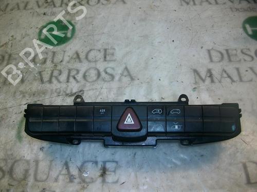 Used Warning switch MERCEDES-BENZ VITO / MIXTO Van (W639) [2003-2025]  4021708