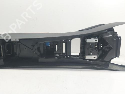 Armrest / Center console BMW 4 Convertible (G23, G83) M 440 i Mild-Hybrid xDrive | BP30091233I20