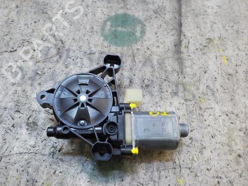 Vindusheismotor venstre foran SEAT LEON (5F1) 1.6 TDI (115 hp) 3997965