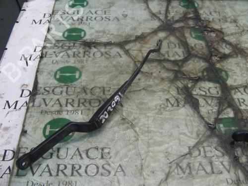 front-wipers-mechanism-rover-200-ii-hatchback-rf-1995-1996-1997-1998-1999-2000-3737059 main image