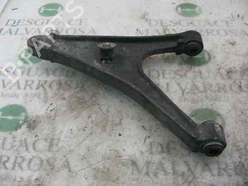 Used Left front suspension arm Left front suspension arm RENAULT TRAFIC Van (T_, P_, V_) [1989-2002] 3735913 3735913