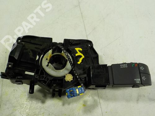 Used Squib airbag Squib airbag DACIA SANDERO II 1.5 dCi 75 / Blue dCi 75 (B8JW, B8M4, B8AH, B8M7, B8M6) (75 hp) 8180556 8180556