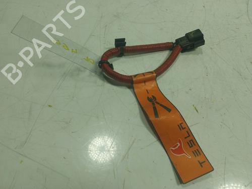 Used Electronic module Electronic module TESLA MODEL S (5YJS) 90D AWD (422 hp) 16546873 16546873