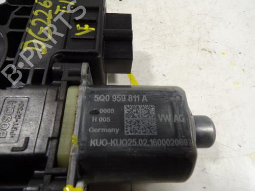 Left rear window motor SKODA OCTAVIA III Combi (5E5, 5E6) 2.0 TDI | BP7314690E23 