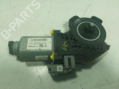 Used Right front window motor Right front window motor TESLA MODEL S (5YJS) 90D AWD (422 hp) 16520503 16520503