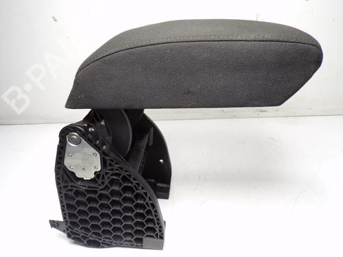 Used Armrest / Center console SKODA YETI (5L) 1.2 TSI (105 hp) 16128241