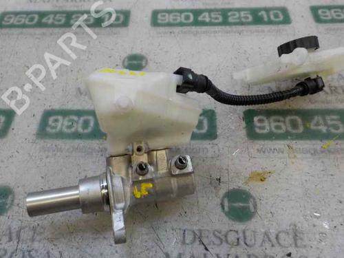 Used Brake master cylinder Brake master cylinder PEUGEOT 308 II (LB_, LP_, LW_, LH_, L3_) 1.2 THP 130 (131 hp) 5543279 5543279