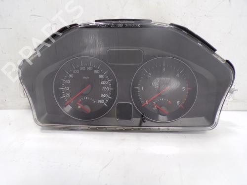 Used Instrument cluster VOLVO C30 (533) D5 (180 hp) 16682847