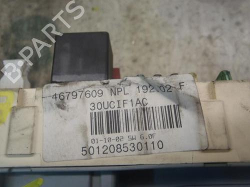 Fuse box FIAT STILO (192_)  | BP3803064E1 