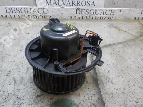 Used Heater blower motor Heater blower motor VW GOLF VI (5K1) 2.0 TDI (110 hp) 3848410 3848410