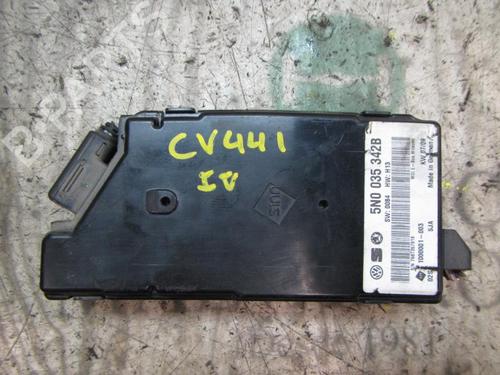 Used Electronic module Electronic module SEAT LEON (1P1) 1.9 TDI (105 hp) 3833922 3833922