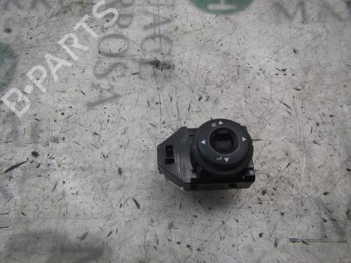 mirror-switch-kia-ceed-hatchback-ed-16-935601h000-2006-2007-2008-2009-2010-2011-2012-3825189 main image