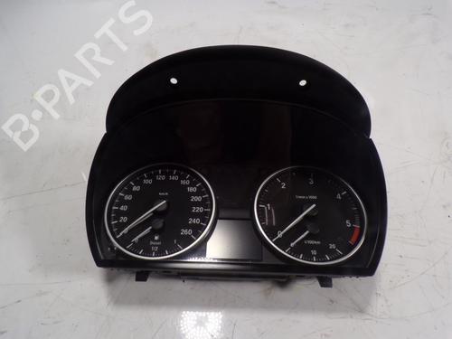 Used Instrument cluster Instrument cluster BMW 3 (E90) [2004-2012] 7124492 7124492