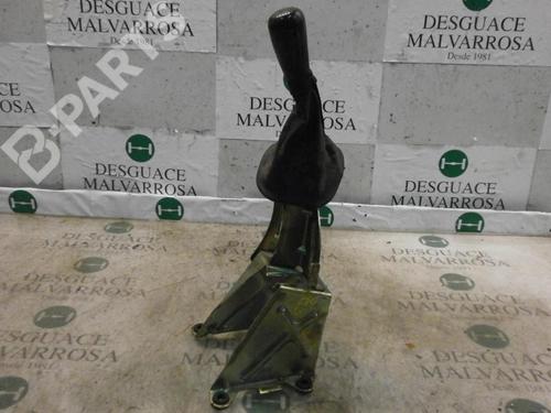 Used Manual gearbox selector Manual gearbox selector IVECO DAILY III Van 35 C 12 V, 35 S 12 V (AGKA43A2, AGKB43A2, AGKB46A2,... (116 hp) 7409540 7409540