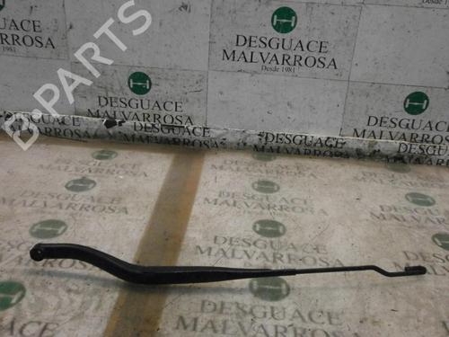 Used Front windshield wiper arm Front windshield wiper arm OPEL VECTRA C (Z02) 2.2 DTI 16V (F69) (125 hp) 3769588 3769588