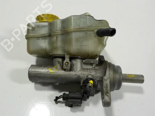 Used Brake master cylinder Brake master cylinder SKODA RAPID (NH3, NK3, NK6) 1.6 TDI (105 hp) 12119425 12119425
