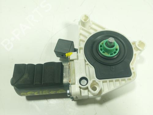 Right rear window motor MERCEDES-BENZ CLA Coupe (C117) CLA 250 (117.344) | BP23085801E22 