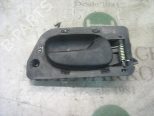 Used Front right interior door handle Front right interior door handle RENAULT LAGUNA I (B56_, 556_) 2.0 (B56C/H/N) (113 hp) 3742769 3742769