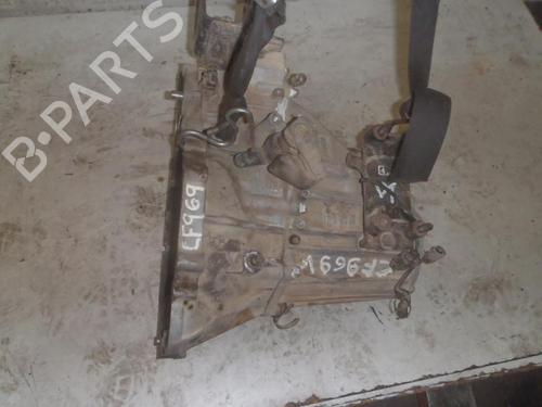 Gearkasse HYUNDAI SANTA FÉ I (SM) 2.4 16V (146 hp) 3816148