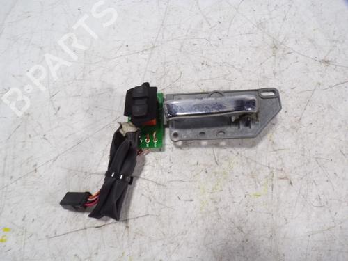 Maneta interior delantera derecha BENTLEY ARNAGE (RBS_) 4.4 V8 (354 hp) 9096282