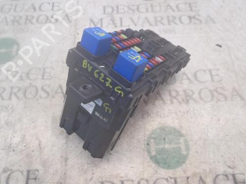 Used Fuse box Fuse box HYUNDAI SANTA FÉ I (SM) 2.0 CRDi (113 hp) 3803441 3803441