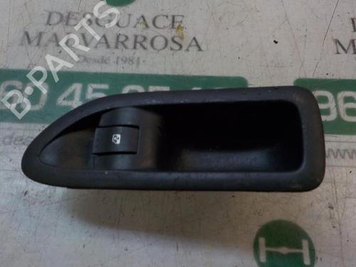 Used Left rear window switch Left rear window switch RENAULT LAGUNA II Grandtour (KG0/1_) 1.9 dCi (KG1A, KG1W, KG0G) (110 hp) 3867088 3867088