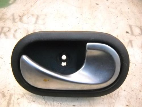 Used Front right interior door handle Front right interior door handle RENAULT MEGANE II (BM0/1_, CM0/1_) 1.5 dCi (BM1E, CM1E) (106 hp) 3739365 3739365