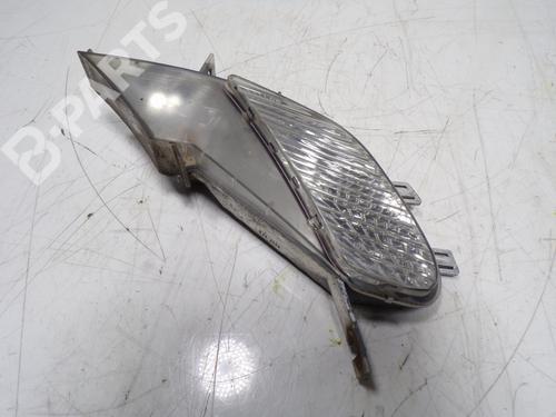 right-front-indicator-porsche-cayenne-9pa-32-7l5949102r-95563103400-2002-2003-2004-2005-2006-2007-2008-2009-2010-10774497 main image