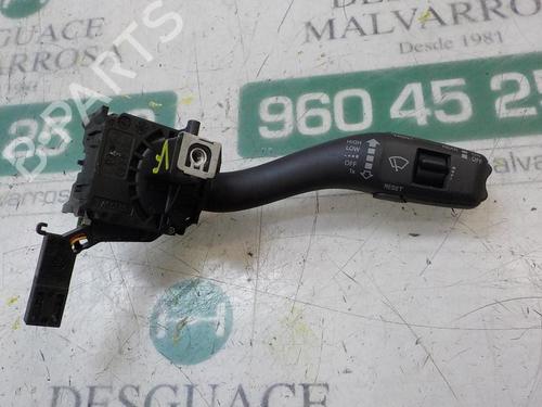Used Steering column stalk AUDI A3 Sportback (8PA) 1.6 TDI (105 hp) 3868382