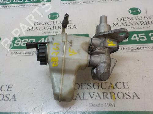 Used Brake master cylinder Brake master cylinder VW GOLF VI (5K1) 1.6 TDI (105 hp) 3865037 3865037