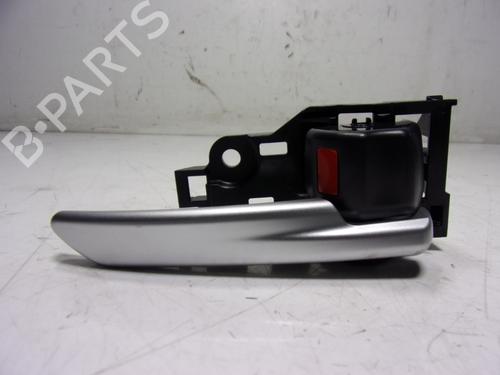 Used Rear right interior door handle Rear right interior door handle TOYOTA COROLLA Cross (ZVG1_, ZSG1_, MXGH1_, MXGA1_) 1.8 Hybrid (ZVG13) (140 hp) 15880718 15880718