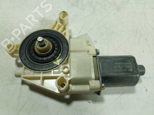 Used Left front window motor Left front window motor MERCEDES-BENZ VITO Van (W447) 114 CDI (447.601, 447.603, 447.605) (136 hp) 15962957 15962957