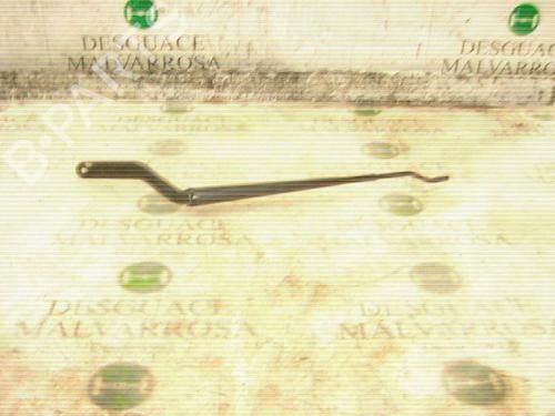 Used Front windshield wiper arm FORD FIESTA V (JH_, JD_) 1.4 TDCi (68 hp) 3755461